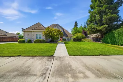 1718 Doak Boulevard, Ripon, CA 95366 - Photo 2