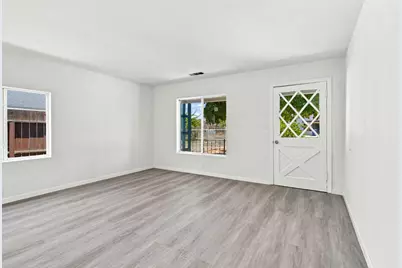 6807 N Cottage Street, Winton, CA 95388 - Photo 12