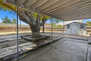 6807 N Cottage St, Winton, CA 95388 - Photo 32