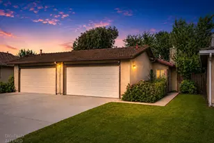 8888 Fox Creek Dr, Stockton, CA 95210 - Photo 2