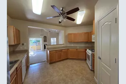 1275 Milano Drive #4, West Sacramento, CA 95691 - Photo 6