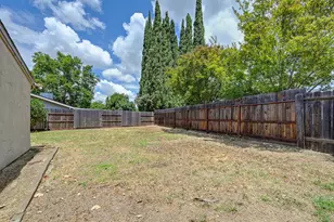 9 Thatcher Cir, Sacramento, CA 95823 - Photo 24