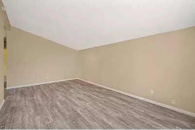 9 Thatcher Circle, Sacramento, CA 95823 - Photo 4