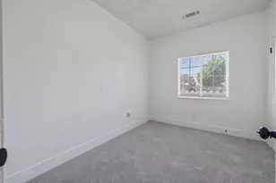 2640 S 11th St, Fresno, CA 93725 - Photo 30