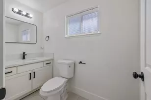 2640 S 11th St, Fresno, CA 93725 - Photo 36