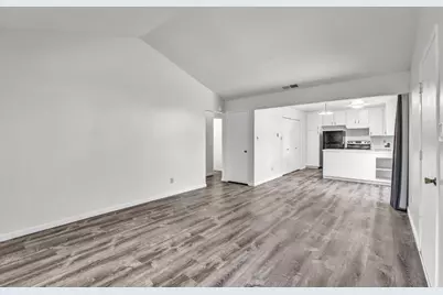 8748 Woodman Way #E, Sacramento, CA 95826 - Photo 28