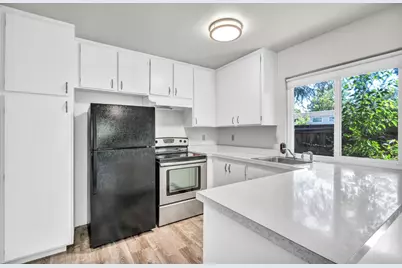 8748 Woodman Way #E, Sacramento, CA 95826 - Photo 36