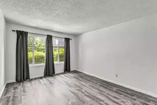 8748 Woodman Way, Sacramento, CA 95826 - Photo 30