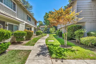 8748 Woodman Way #E, Sacramento, CA 95826 - Photo 14