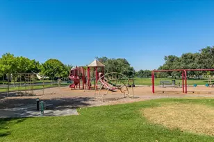 564 Old Bluff Ct, Oakdale, CA 95361 - Photo 50