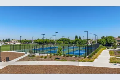564 Old Bluff Court, Oakdale, CA 95361 - Photo 60