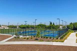 564 Old Bluff Ct, Oakdale, CA 95361 - Photo 60