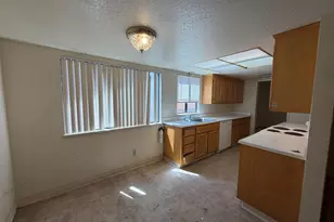 277 Prado Way, Stockton, CA 95207 - Photo 6