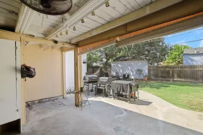 2136 W Rose Street, Stockton, CA 95203 - Photo 2
