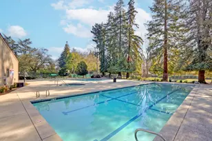 1061 Commons Dr, Sacramento, CA 95825 - Photo 32