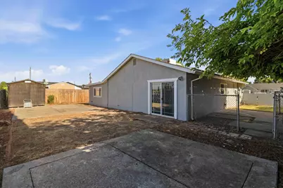 1947 Glenmore Drive, Olivehurst, CA 95961 - Photo 40