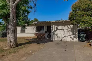 5441 71st St, Sacramento, CA 95820 - Photo 2