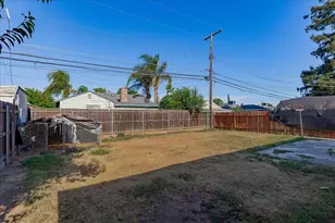 5441 71st St, Sacramento, CA 95820 - Photo 30