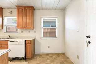 5441 71st St, Sacramento, CA 95820 - Photo 10