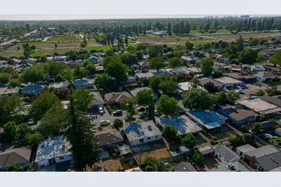 5441 71st Street, Sacramento, CA 95820 - Photo 48