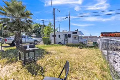 1734 E Worth Street, Stockton, CA 95205 - Photo 24