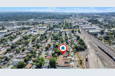 1734 E Worth Street, Stockton, CA 95205 - Photo 32