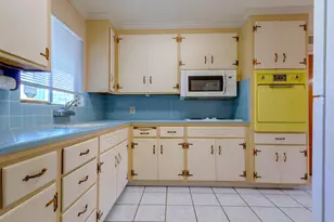 1214 W Downs St, Stockton, CA 95207 - Photo 8