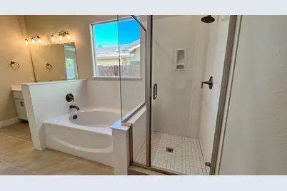 1033 Meadowlands Drive, Oakdale, CA 95361 - Photo 10