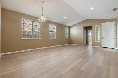 20617 Sarazen Place, Patterson, CA 95363 - Photo 10