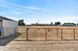17500 E Collier Rd, Acampo, CA 95220 - Photo 44
