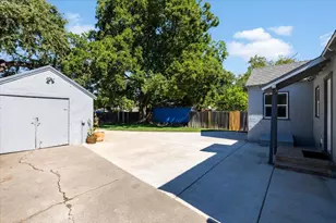 2243 Fernley Ave, Sacramento, CA 95815 - Photo 20
