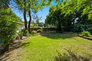 402 W Mayfair Ave, Stockton, CA 95207 - Photo 26
