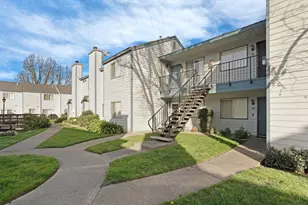 445 Almond Dr, Lodi, CA 95240 - Photo 20