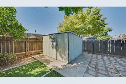 442 Coleman Court, Modesto, CA 95354 - Photo 18