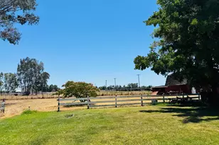9086 Gerber Rd, Sacramento, CA 95829 - Photo 36