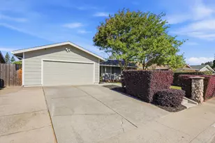 7025 Checkerbloom Way, Citrus Heights, CA 95610 - Photo 6