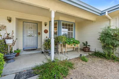 401 Oakridge Court, Valley Springs, CA 95252 - Photo 4