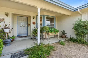 401 Oak Ridge Ct, Valley Springs, CA 95252 - Photo 4