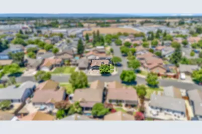 3327 Summer Creek Drive, Turlock, CA 95382 - Photo 4