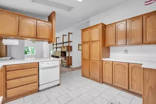 2380 Ramirez Ln, Dunnigan, CA 95937 - Photo 6