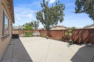 229 Wisteria Ln, Tracy, CA 95377 - Photo 38