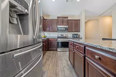 757 Strada Street, Lemoore, CA 93245 - Photo 14