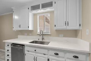 111 E 21st St, Tracy, CA 95376 - Photo 8