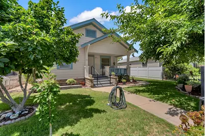 310 W I Street, Oakdale, CA 95361 - Photo 2