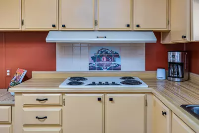 Yefim Way #49, Roseville, CA 95661 - Photo 8
