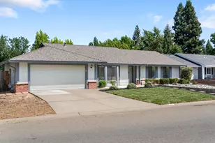 1121 St Andrews Dr, El Dorado Hills, CA 95762 - Photo 2