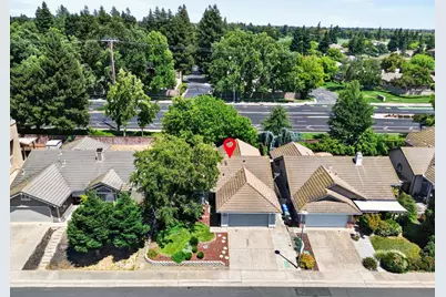 9475 Madrid Way, Elk Grove, CA 95758 - Photo 56