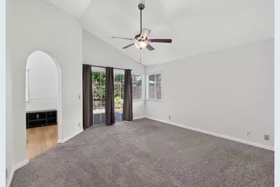 9475 Madrid Way, Elk Grove, CA 95758 - Photo 30
