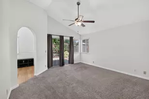 9475 Madrid Way, Elk Grove, CA 95758 - Photo 30