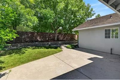 9475 Madrid Way, Elk Grove, CA 95758 - Photo 42